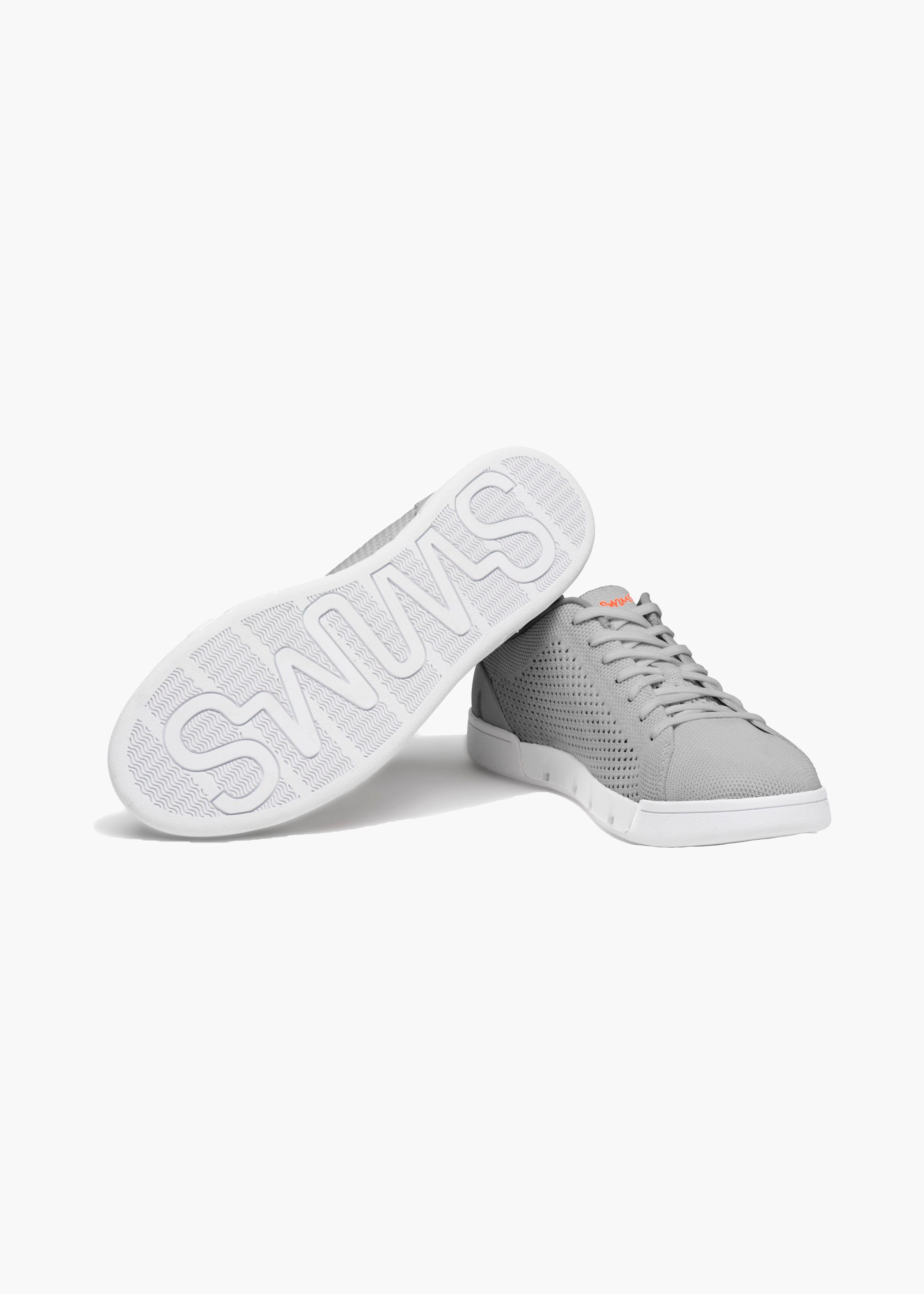 Breeze Tennis Knit - background::white,variant::Light Grey