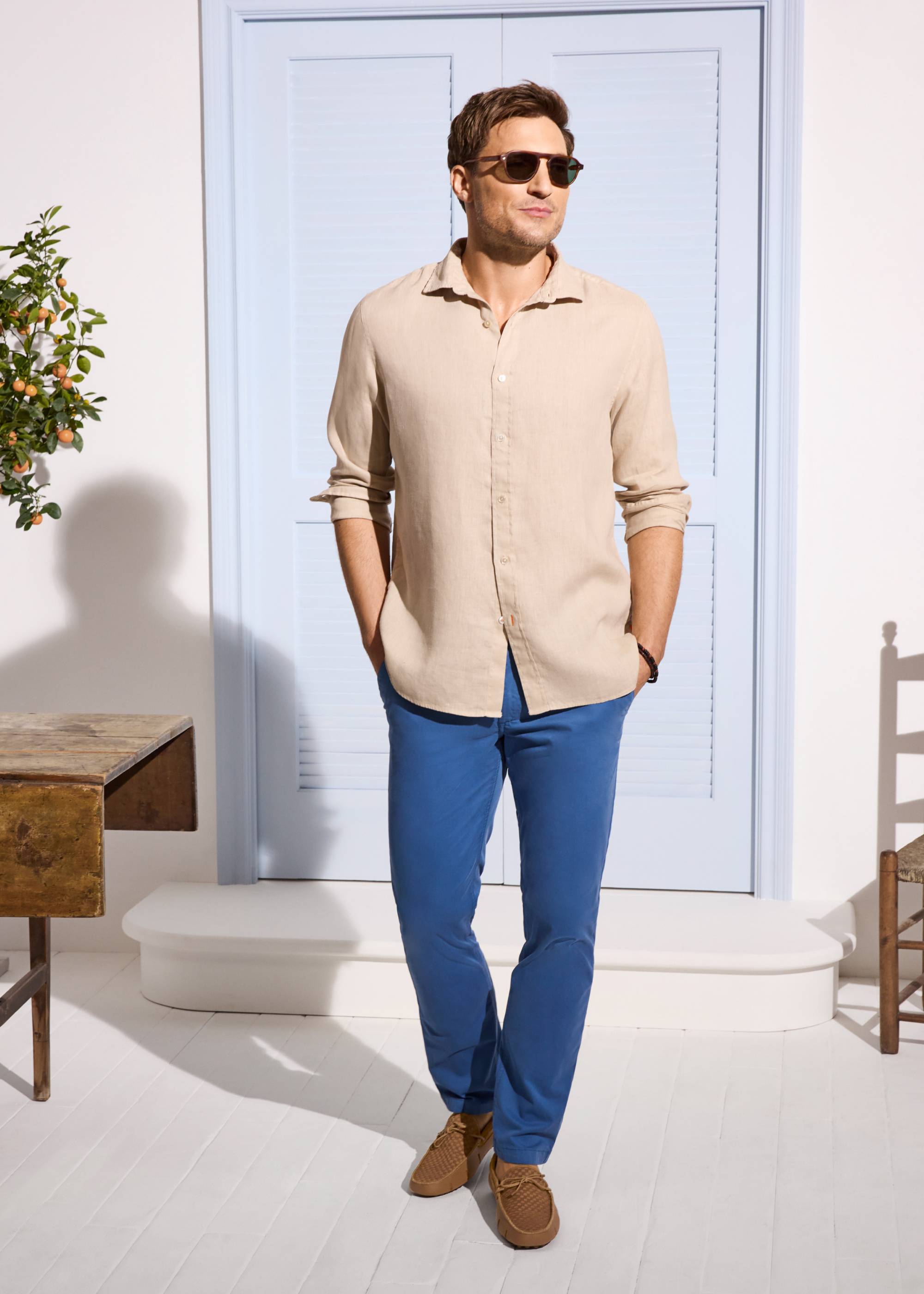 Amalfi Linen Shirt - background::white,variant::Sand Dune
