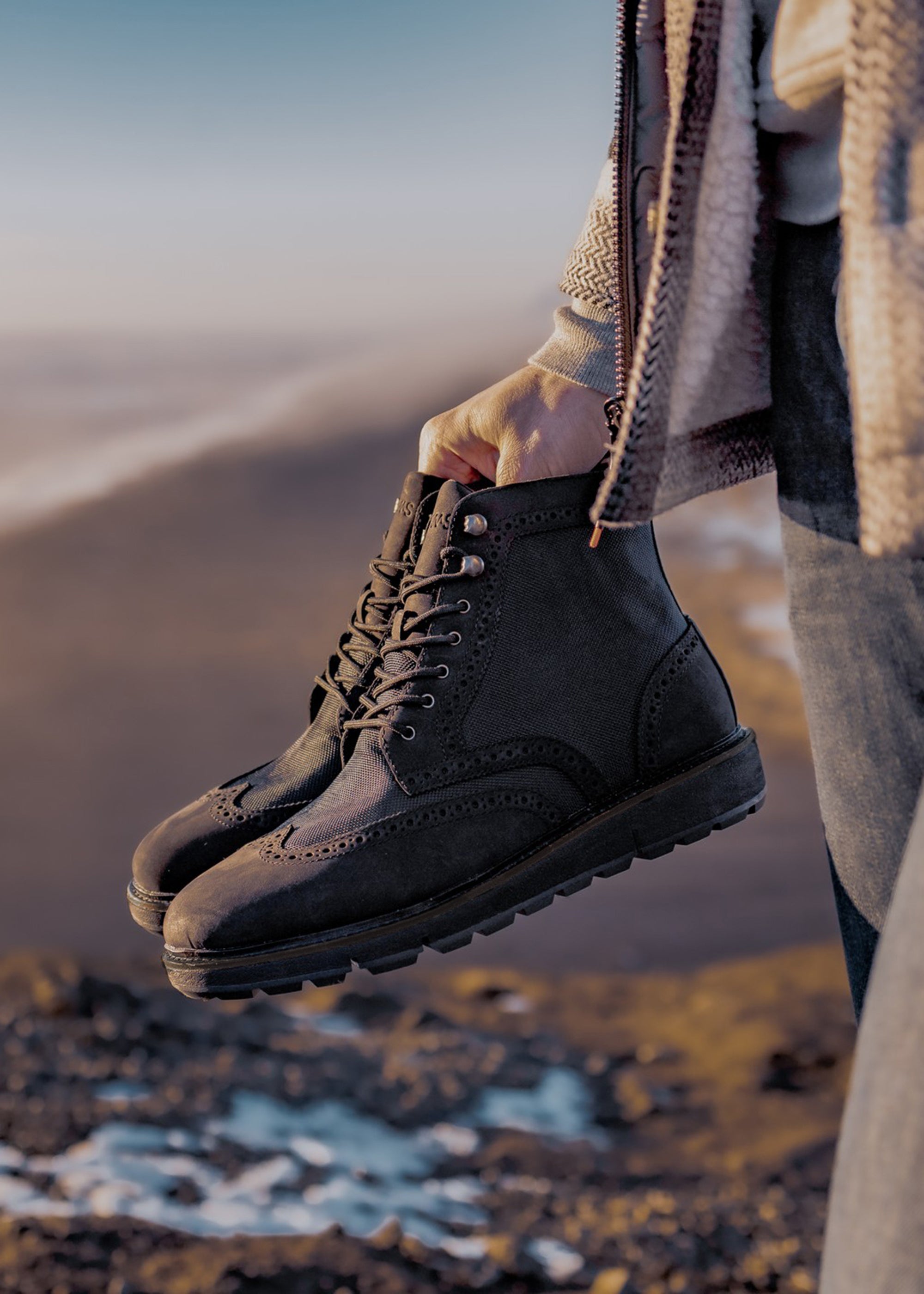 Vigo Boot - background::white,variant::Black